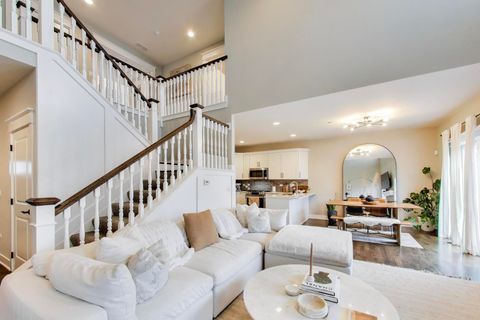 Tiny photo for 613 Bourbon Court, Naperville, IL 60565 (MLS # 12586019)