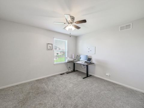 Tiny photo for 32 Catamaran Circle, Pingree Grove, IL 60140 (MLS # 12608242)