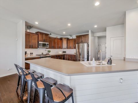 Tiny photo for 32 Catamaran Circle, Pingree Grove, IL 60140 (MLS # 12608242)