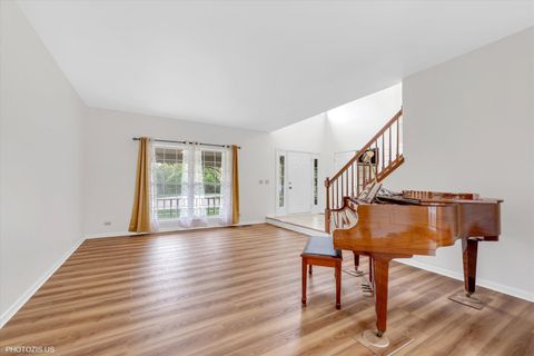 Tiny photo for 1034 Heather Court, Fox River Grove, IL 60021 (MLS # 12501906)