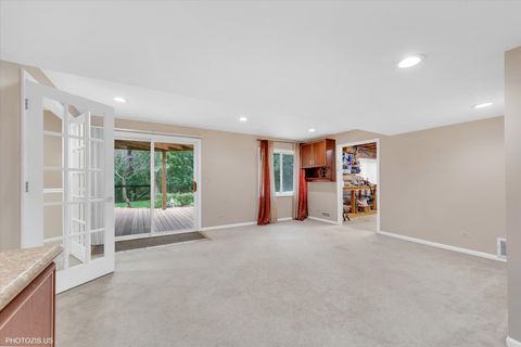 Tiny photo for 1034 Heather Court, Fox River Grove, IL 60021 (MLS # 12501906)