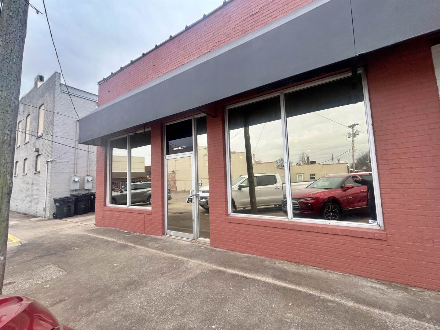 204 W 7th Street