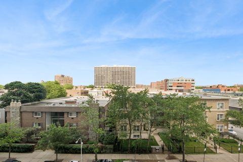 Tiny photo for 4343 N Clarendon Avenue #513, Chicago, IL 60613 (MLS # 12304389)