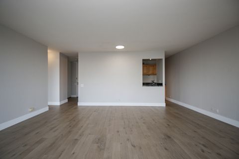 Tiny photo for 4343 N Clarendon Avenue #513, Chicago, IL 60613 (MLS # 12304389)