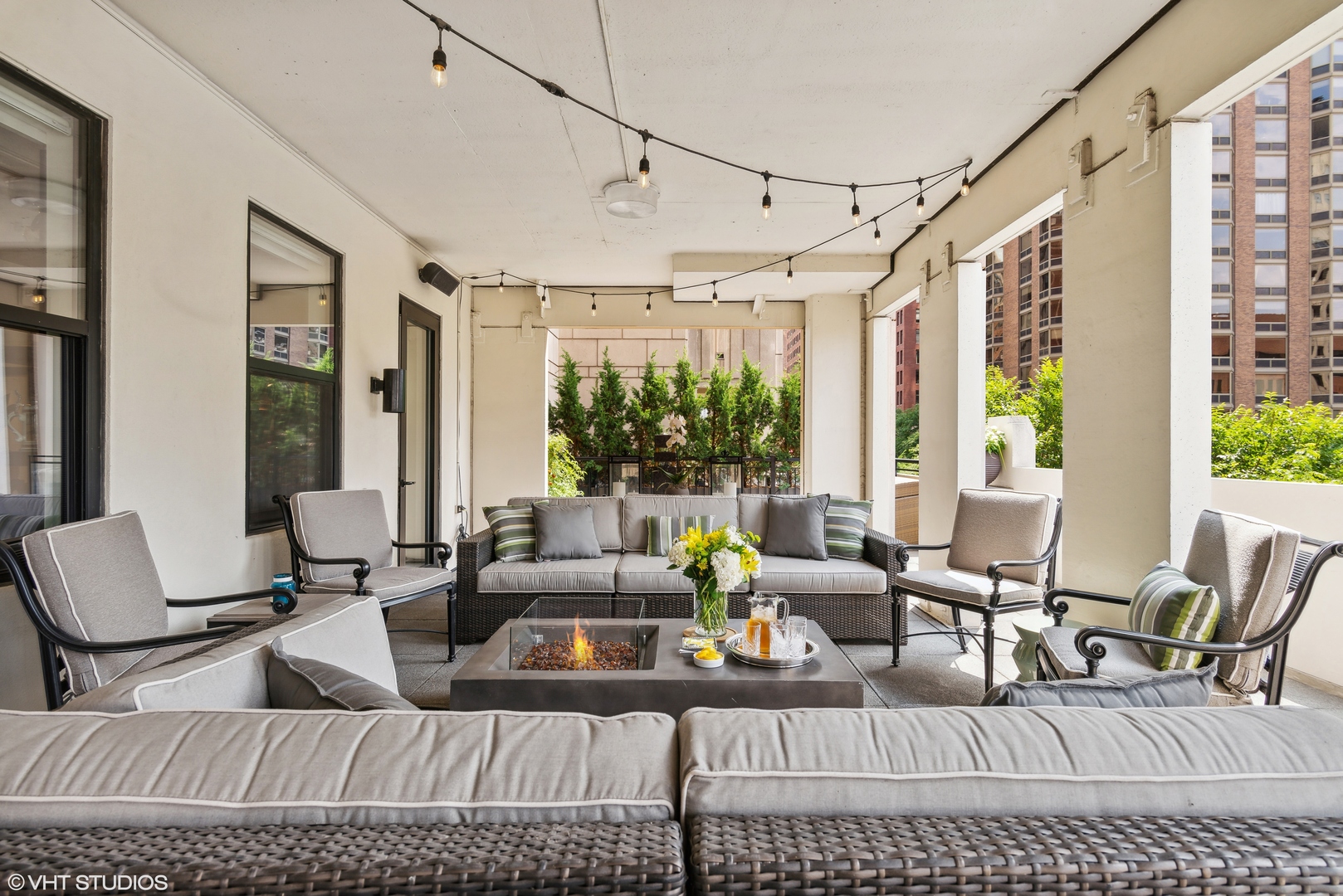 1155 N Dearborn Street 406