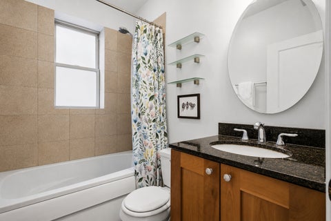 Tiny photo for 2152 W Ainslie Street #D3, Chicago, IL 60625 (MLS # 12753644)