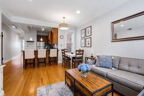 Tiny photo for 2152 W Ainslie Street #D3, Chicago, IL 60625 (MLS # 12753644)