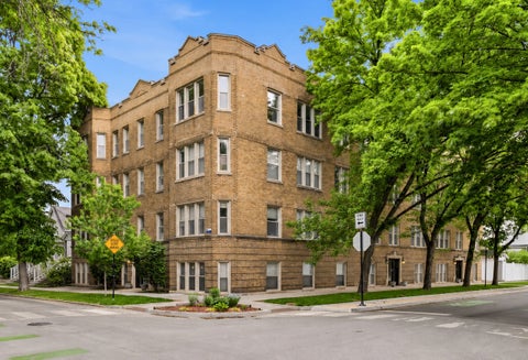 Photo of 2152 W Ainslie Street #D3, Chicago, IL 60625 (MLS # 12753644)
