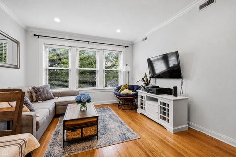 Tiny photo for 2152 W Ainslie Street #D3, Chicago, IL 60625 (MLS # 12753644)