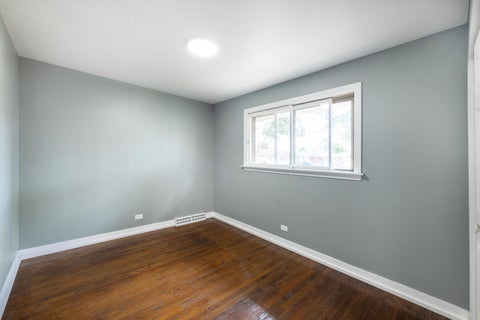 Tiny photo for 1015 W Victoria Avenue, Berkeley, IL 60163 (MLS # 12721321)