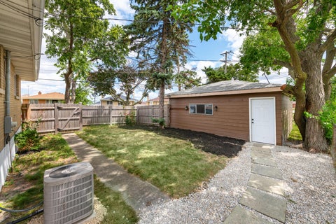 Tiny photo for 1015 W Victoria Avenue, Berkeley, IL 60163 (MLS # 12721321)