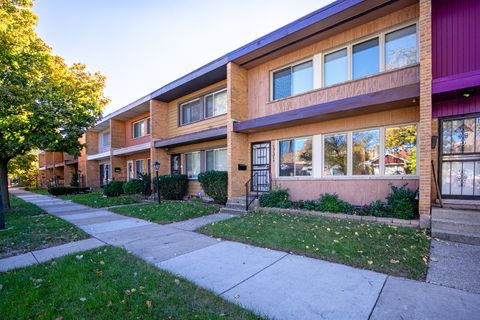 Tiny photo for 1731 E 74th Street, Chicago, IL 60649 (MLS # 12498669)