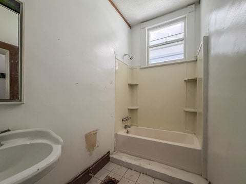Tiny photo for 437 W Decatur Street, Decatur, IL 62522 (MLS # 12705764)