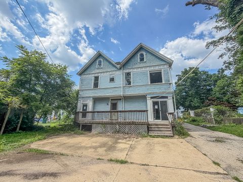 Tiny photo for 437 W Decatur Street, Decatur, IL 62522 (MLS # 12705764)
