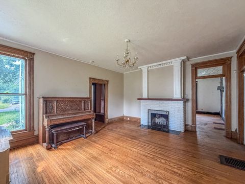 Tiny photo for 437 W Decatur Street, Decatur, IL 62522 (MLS # 12705764)