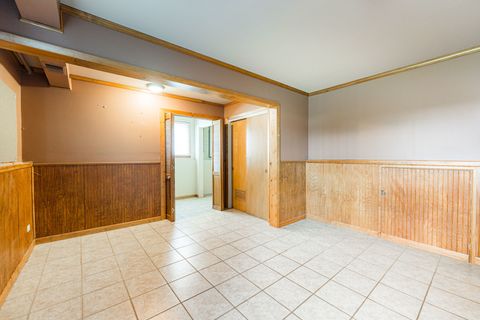 Tiny photo for 435 E Park Avenue, Elmhurst, IL 60126 (MLS # 12491505)