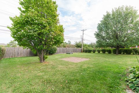 Tiny photo for 435 E Park Avenue, Elmhurst, IL 60126 (MLS # 12491505)