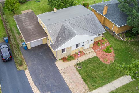 Tiny photo for 435 E Park Avenue, Elmhurst, IL 60126 (MLS # 12491505)