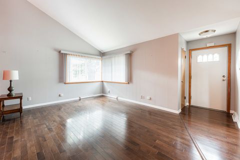 Tiny photo for 435 E Park Avenue, Elmhurst, IL 60126 (MLS # 12491505)