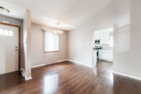 Tiny photo for 435 E Park Avenue, Elmhurst, IL 60126 (MLS # 12491505)