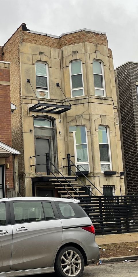 2157 W Adams Street 1 Chicago IL 60612