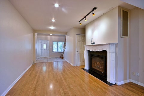 Tiny photo for 215 E Grantley Avenue, Elmhurst, IL 60126 (MLS # 12732828)