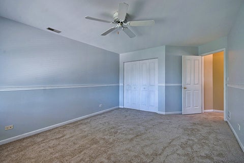 Tiny photo for 215 E Grantley Avenue, Elmhurst, IL 60126 (MLS # 12732828)