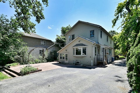 Tiny photo for 215 E Grantley Avenue, Elmhurst, IL 60126 (MLS # 12732828)