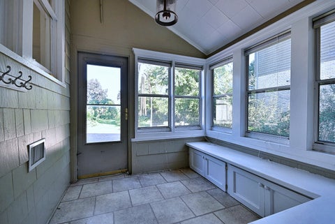 Tiny photo for 215 E Grantley Avenue, Elmhurst, IL 60126 (MLS # 12732828)