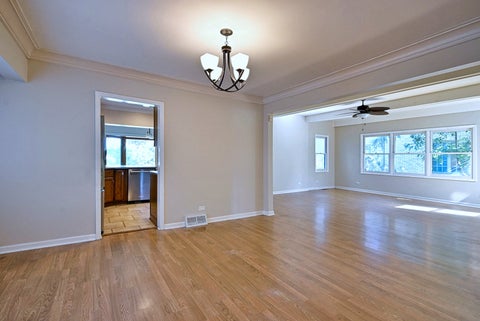 Tiny photo for 215 E Grantley Avenue, Elmhurst, IL 60126 (MLS # 12732828)