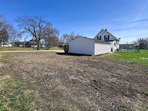Tiny photo for 102 W 19th Avenue, Coal Valley, IL 61240 (MLS # 12599387)