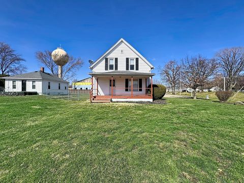Photo of 102 W 19th Avenue, Coal Valley, IL 61240 (MLS # 12599387)