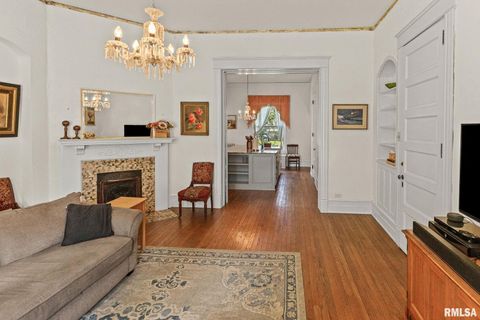 Tiny photo for 404 W BROADWAY Street, Centralia, IL 62801 (MLS # EB458890)