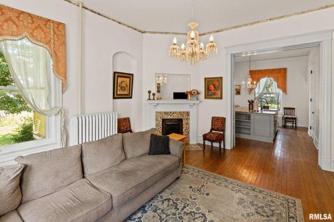 Tiny photo for 404 W BROADWAY Street, Centralia, IL 62801 (MLS # EB458890)