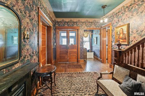 Tiny photo for 404 W BROADWAY Street, Centralia, IL 62801 (MLS # EB458890)