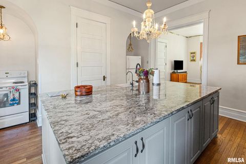 Tiny photo for 404 W BROADWAY Street, Centralia, IL 62801 (MLS # EB458890)