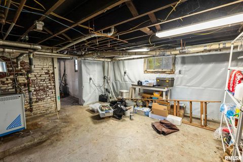 Tiny photo for 404 W BROADWAY Street, Centralia, IL 62801 (MLS # EB458890)