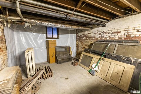 Tiny photo for 404 W BROADWAY Street, Centralia, IL 62801 (MLS # EB458890)