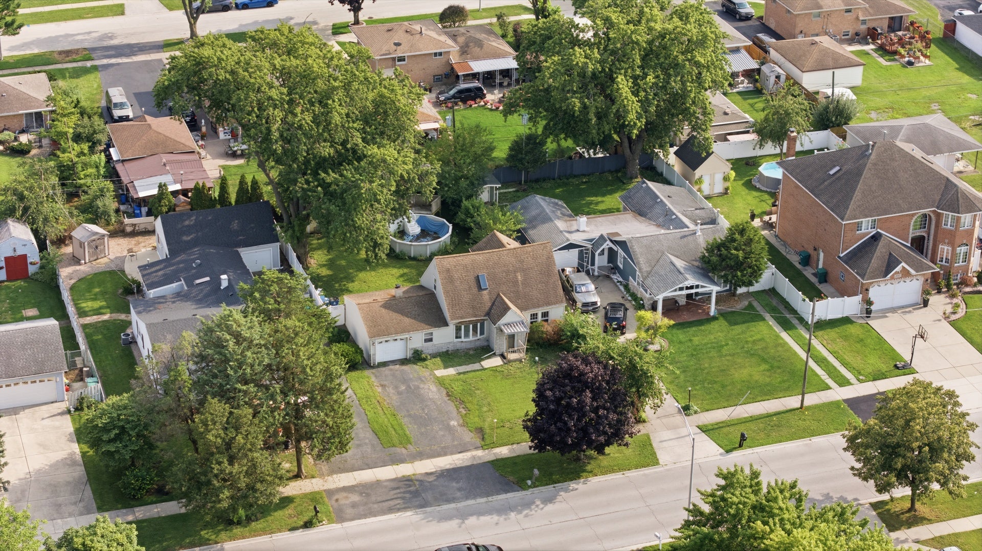 6509 W 83rd Street