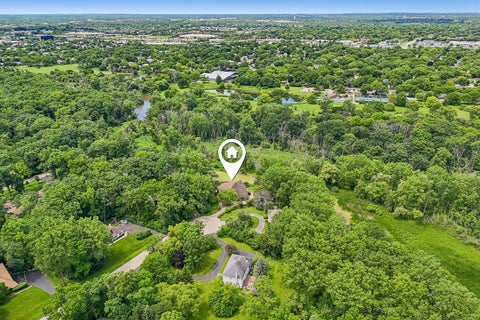 Tiny photo for 1191 Hunters Lane, Libertyville, IL 60048 (MLS # 12684921)