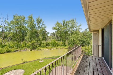 Tiny photo for 1191 Hunters Lane, Libertyville, IL 60048 (MLS # 12684921)