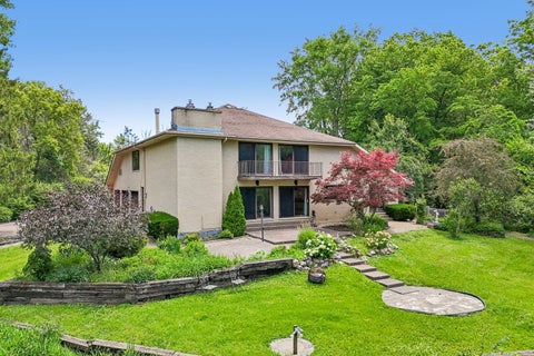 Tiny photo for 1191 Hunters Lane, Libertyville, IL 60048 (MLS # 12684921)