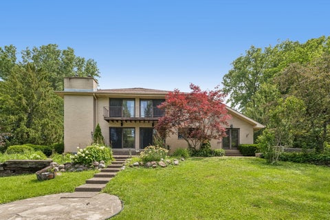 Tiny photo for 1191 Hunters Lane, Libertyville, IL 60048 (MLS # 12684921)
