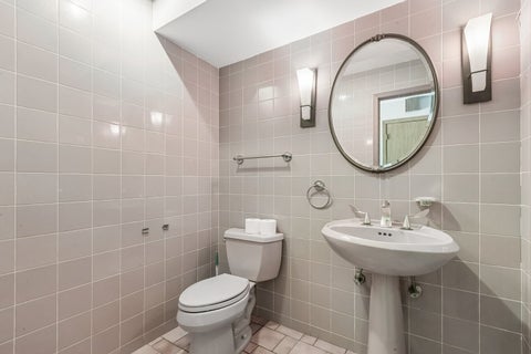 Tiny photo for 1191 Hunters Lane, Libertyville, IL 60048 (MLS # 12684921)