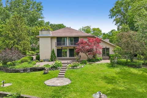 Tiny photo for 1191 Hunters Lane, Libertyville, IL 60048 (MLS # 12684921)