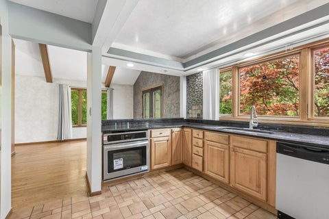 Tiny photo for 1191 Hunters Lane, Libertyville, IL 60048 (MLS # 12684921)