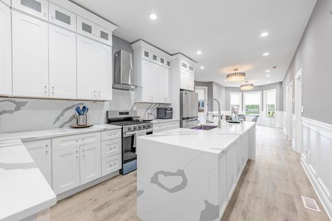 Tiny photo for 7335 S Greenwood Avenue, Chicago, IL 60619 (MLS # 12460591)