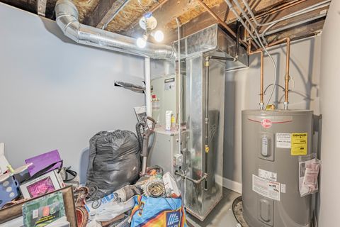 Tiny photo for 7335 S Greenwood Avenue, Chicago, IL 60619 (MLS # 12460591)