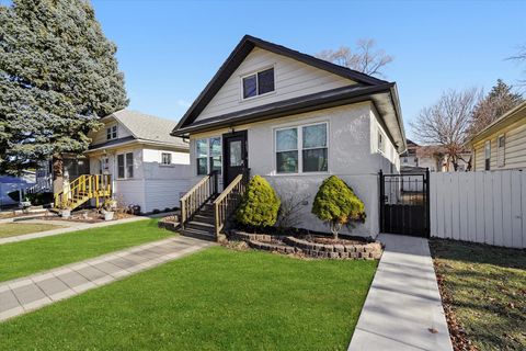 Tiny photo for 607 N 9th Avenue, Maywood, IL 60153 (MLS # 12546636)