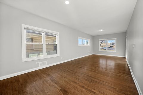 Tiny photo for 607 N 9th Avenue, Maywood, IL 60153 (MLS # 12546636)